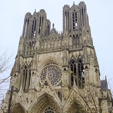 Kosy Appart'Hotel Le Champ De Mars Reims Exterior photo