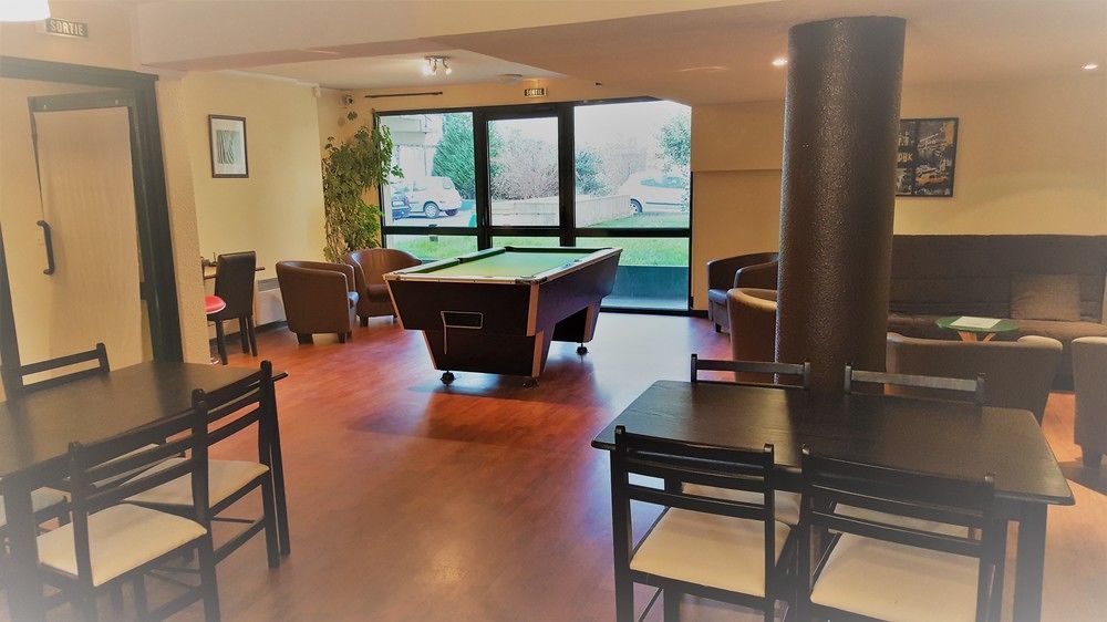Kosy Appart'Hotel Le Champ De Mars Reims Exterior photo